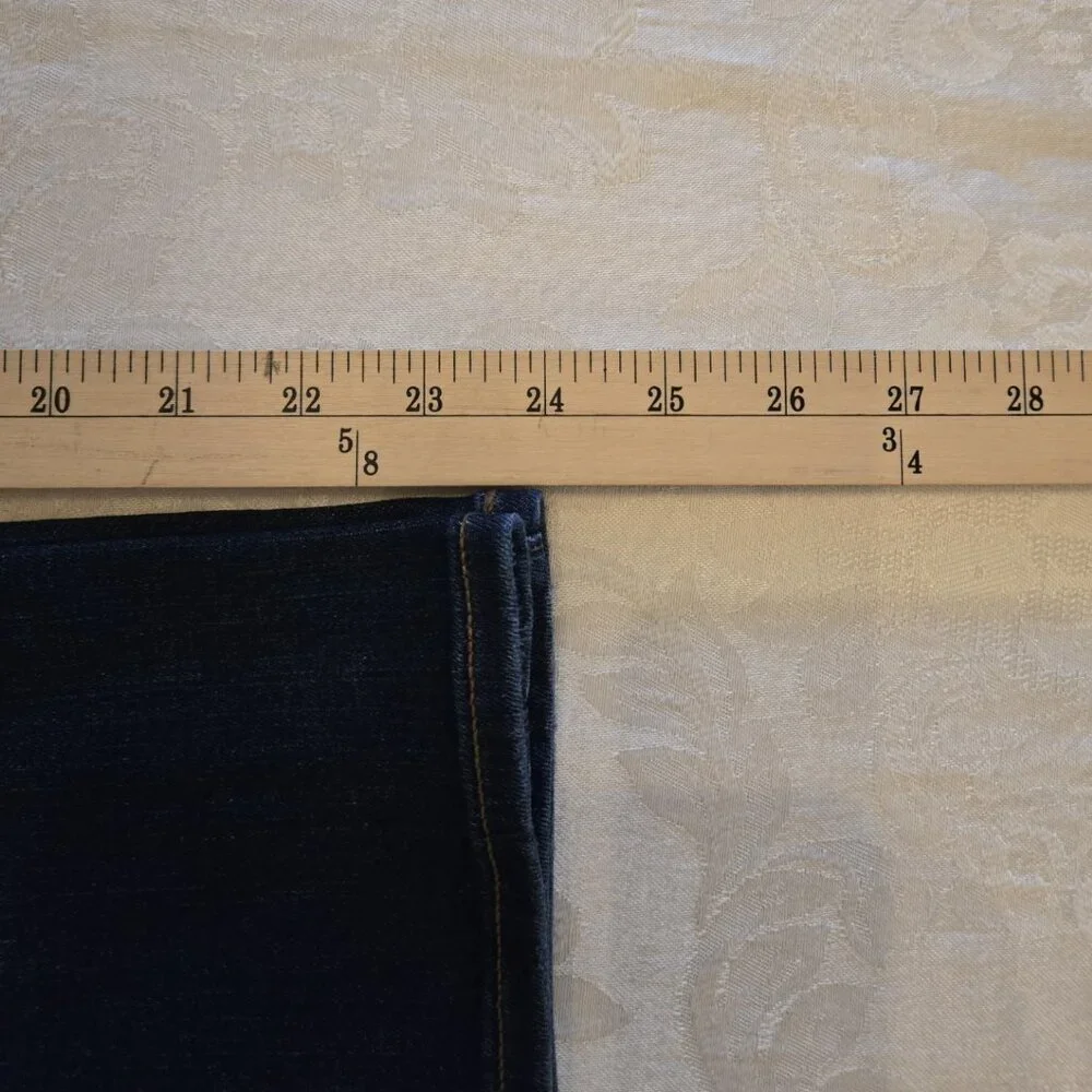 Ann Taylor Loft Modern Kick Crop Size 4 - Picture 6 of 8